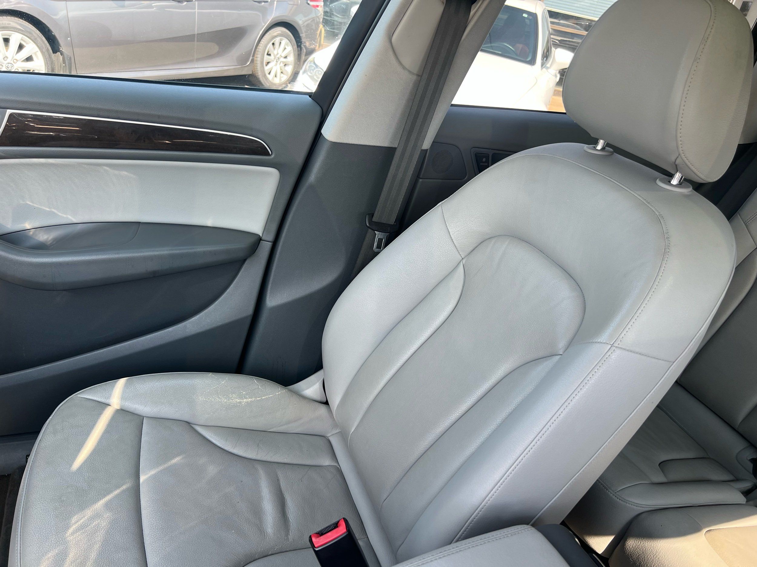 Audi Q5 photo 26