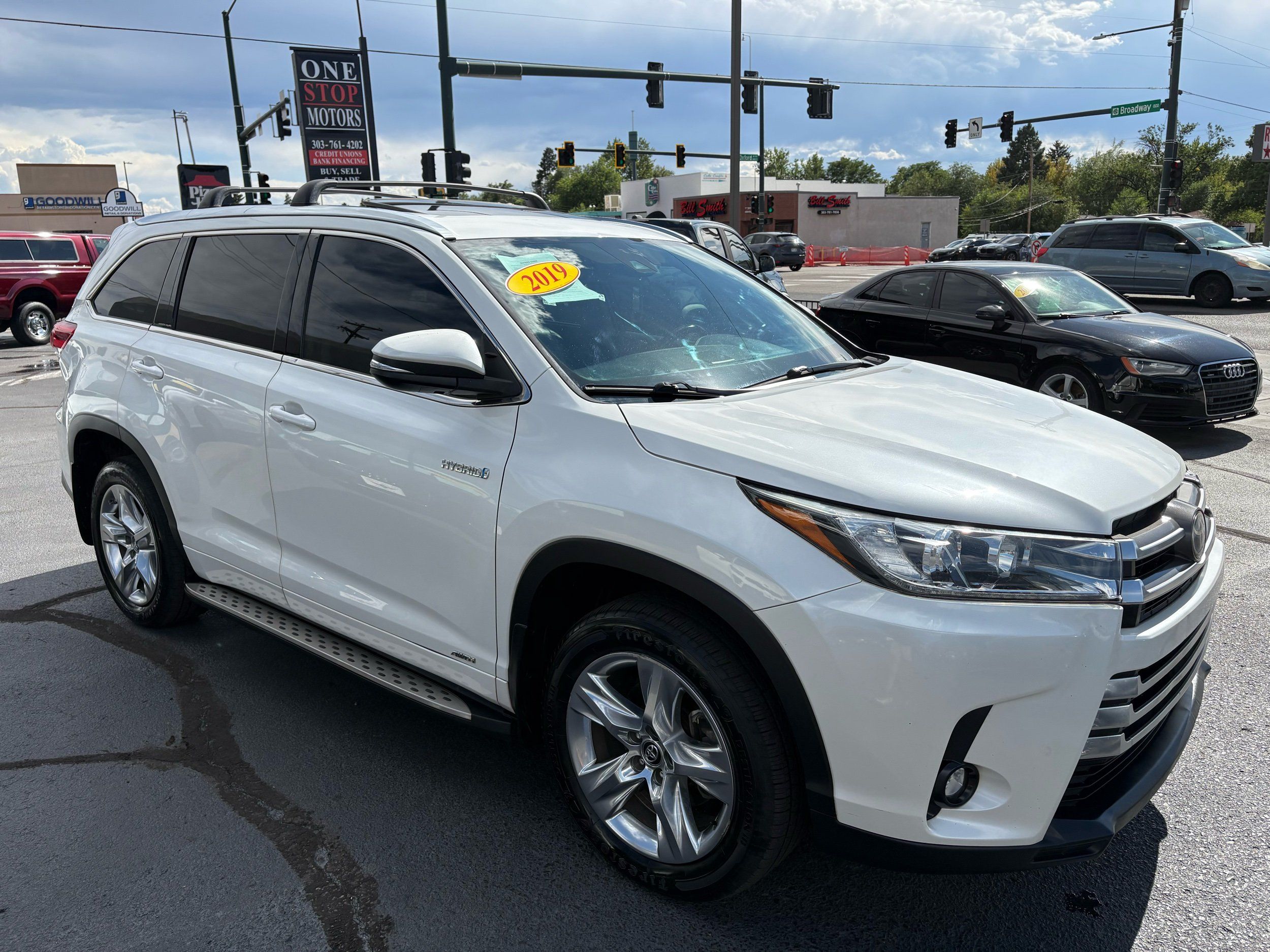 Toyota Highlander photo 3