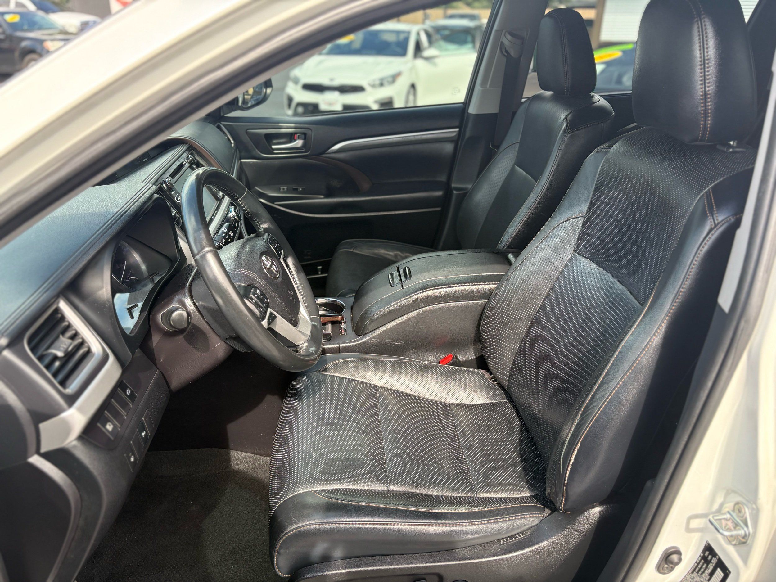Toyota Highlander photo 29