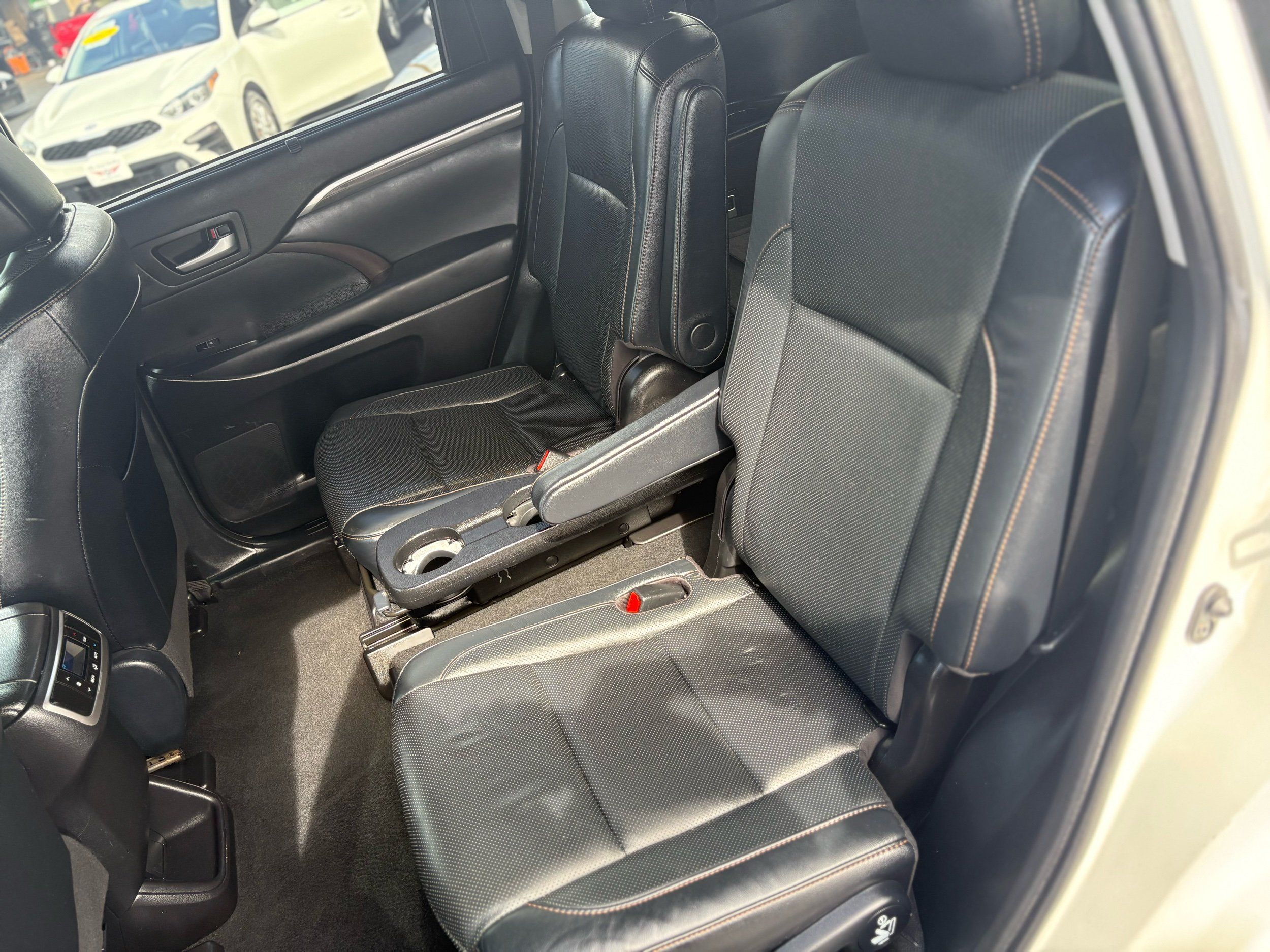 Toyota Highlander photo 35