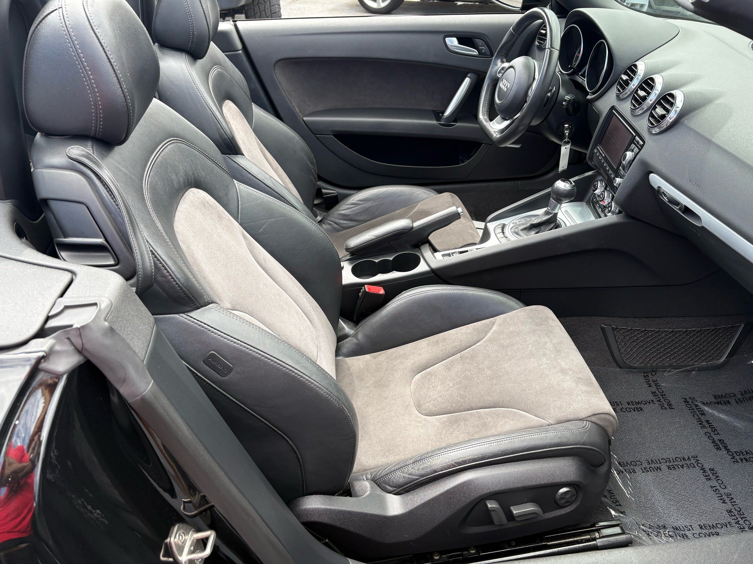 Audi TT photo 24