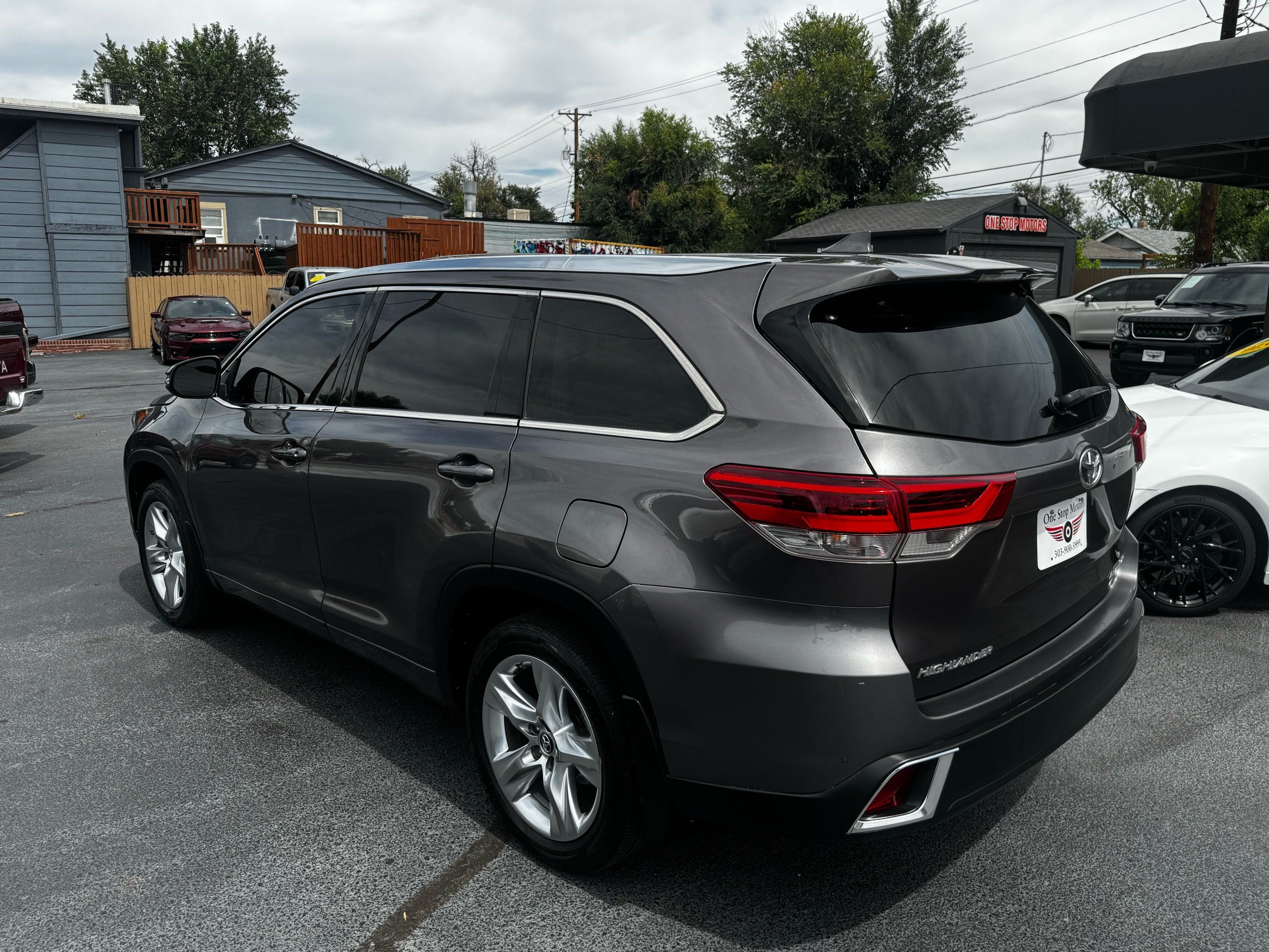 Toyota Highlander photo 5