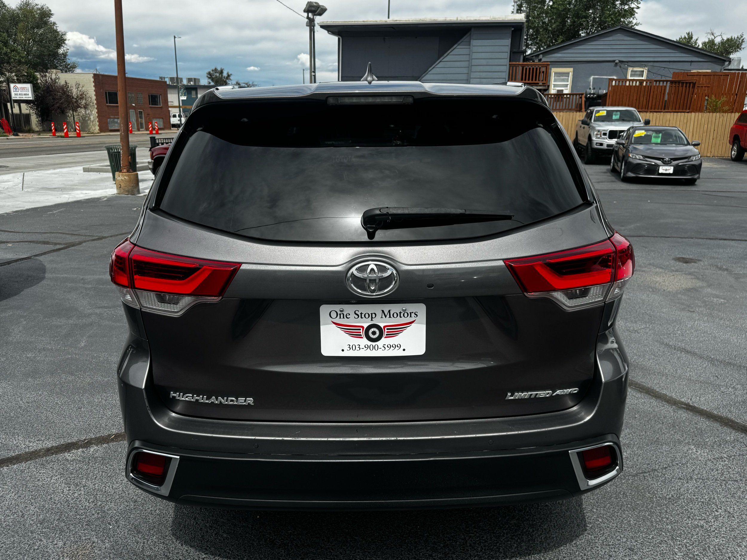 Toyota Highlander photo 6