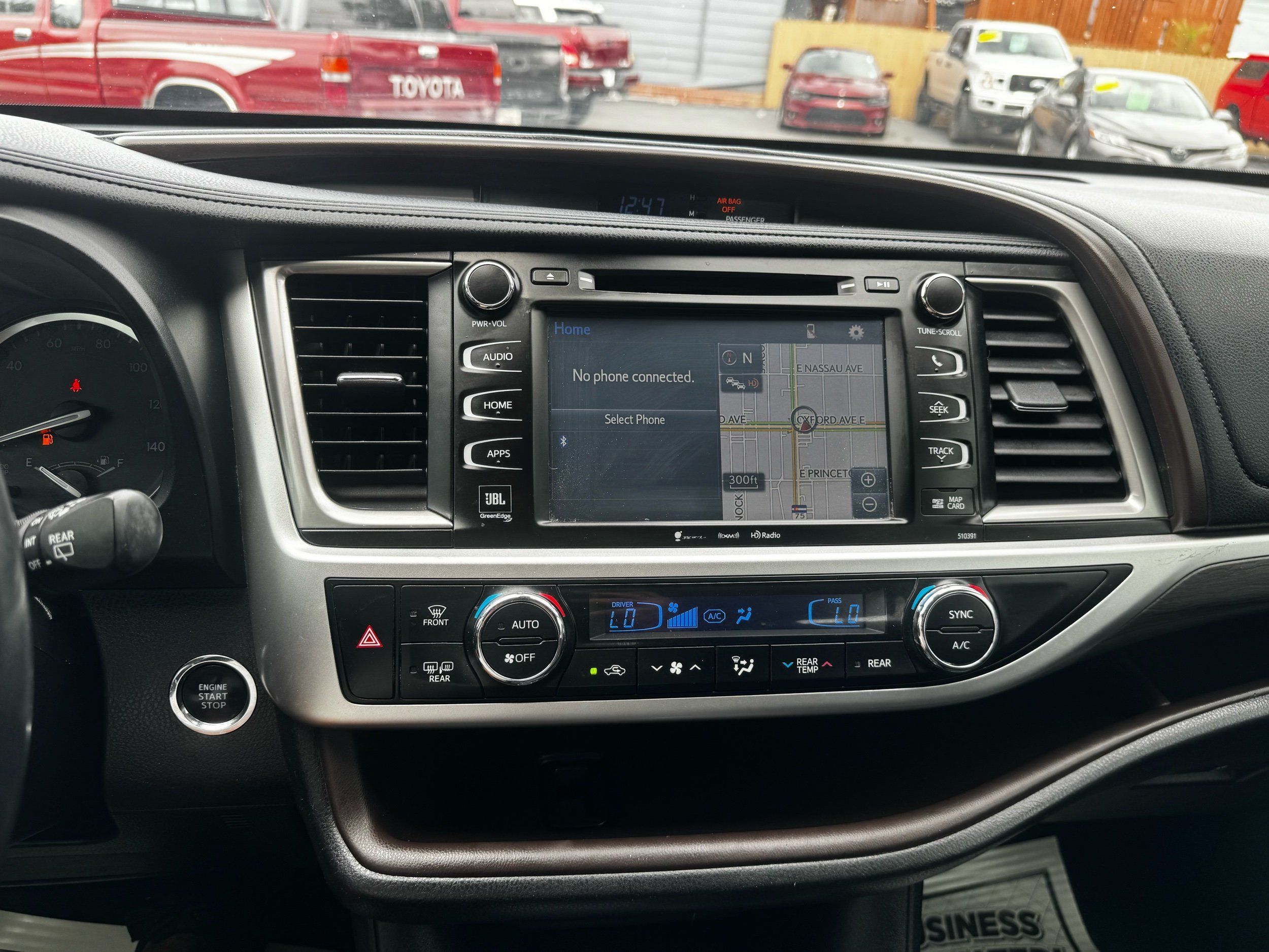 Toyota Highlander photo 13