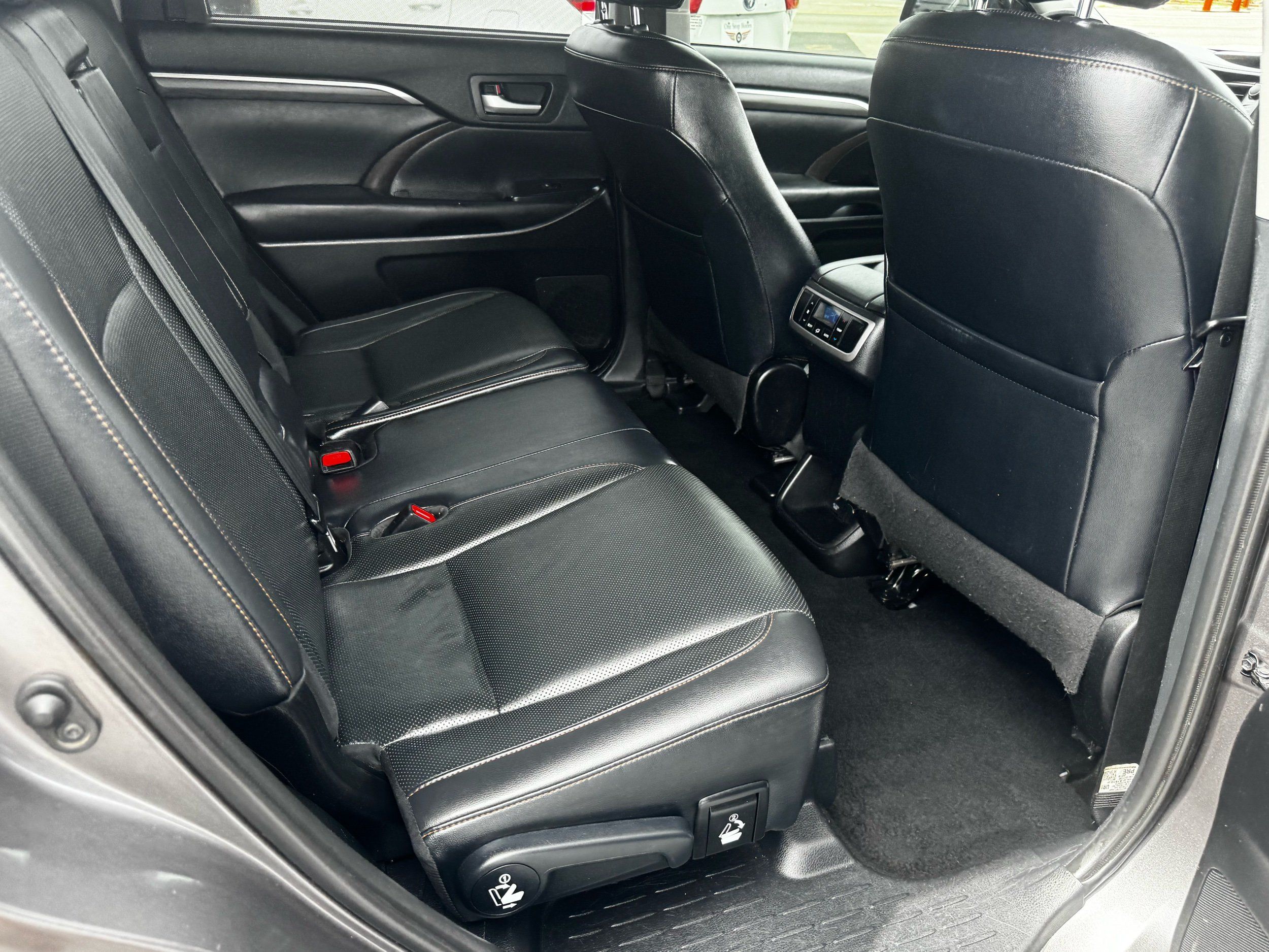 Toyota Highlander photo 26