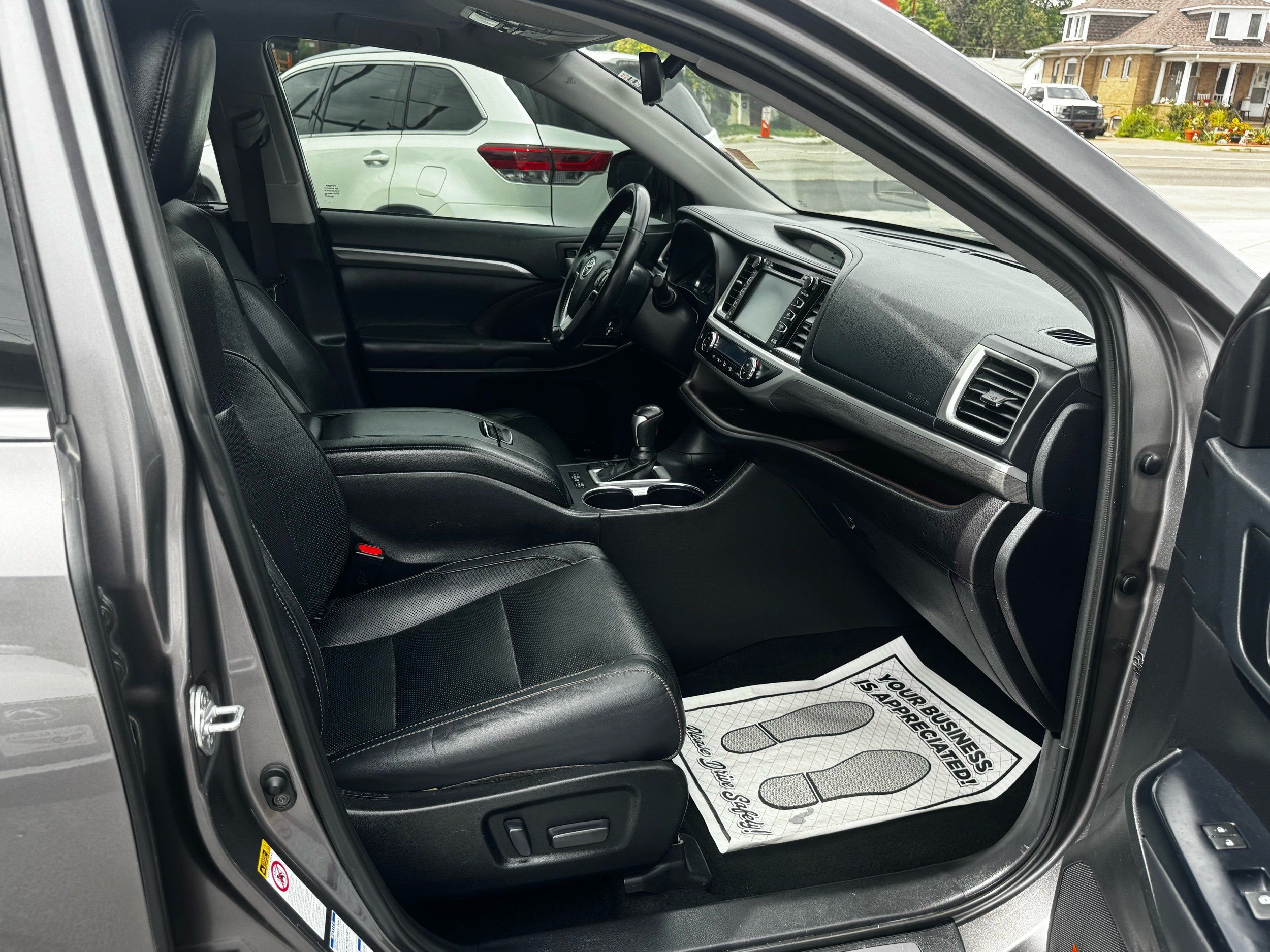 Toyota Highlander photo 29