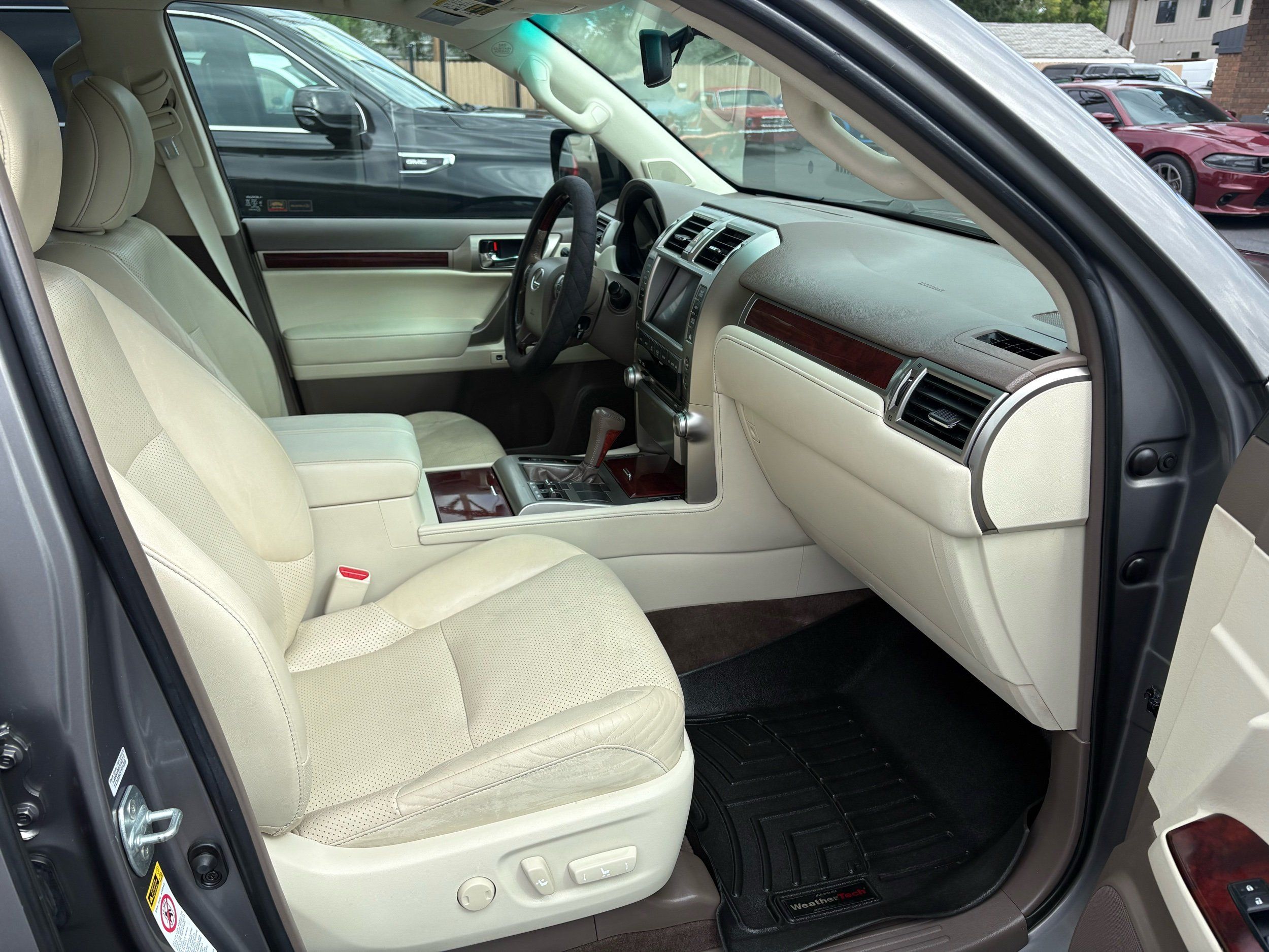 Lexus GX photo 19