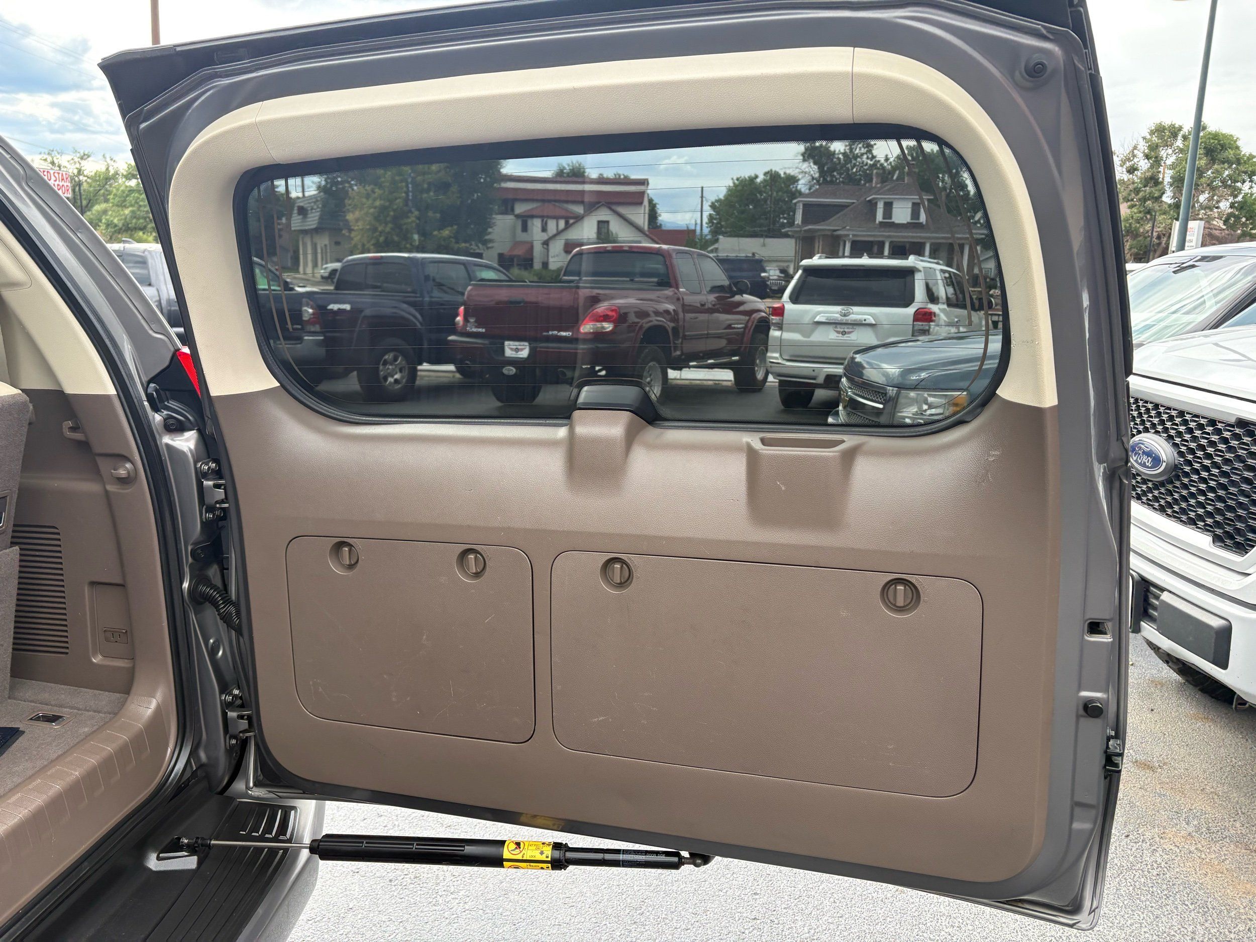 Lexus GX photo 23