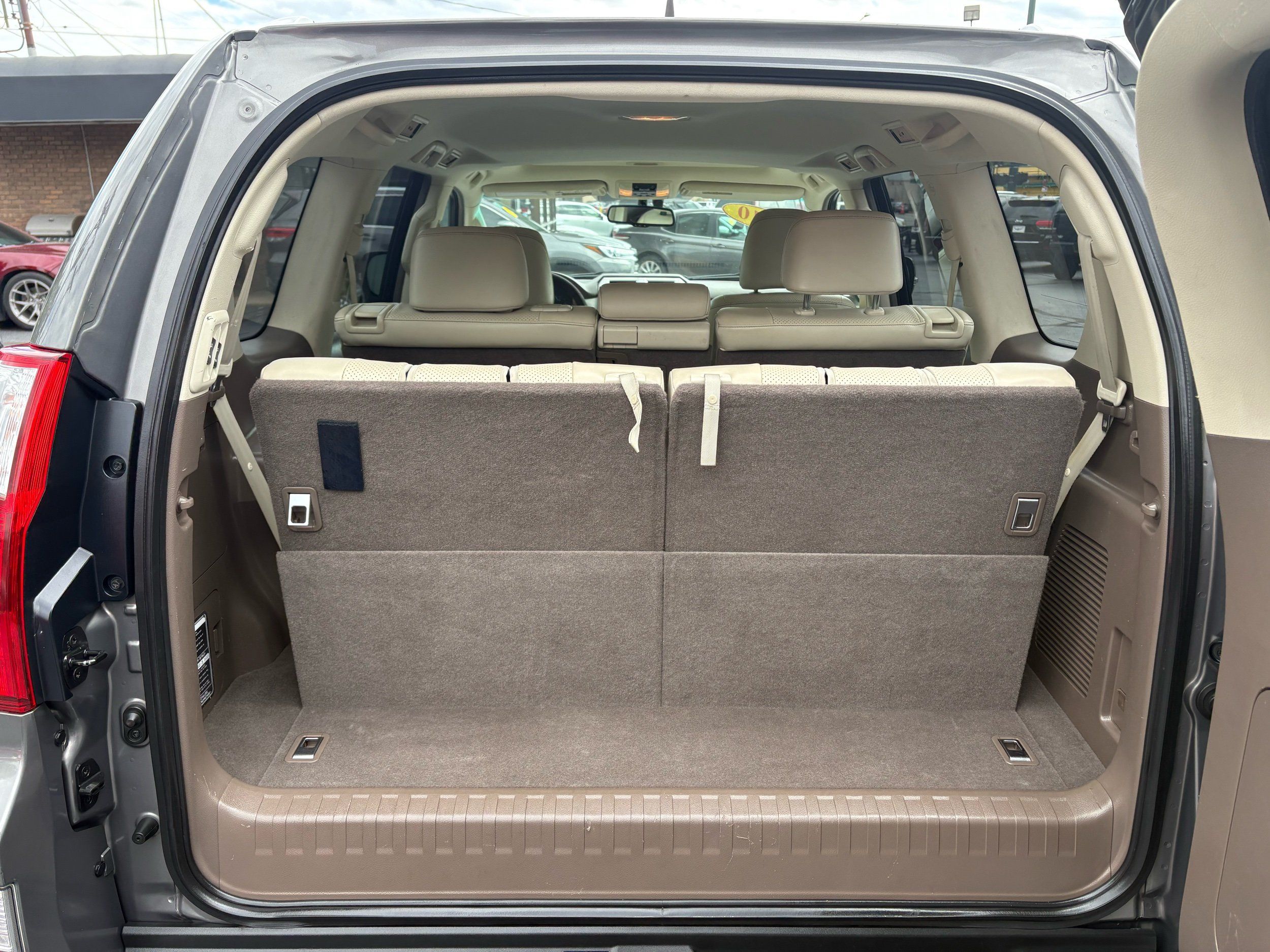 Lexus GX photo 27