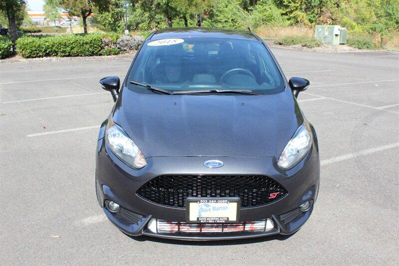 Ford Fiesta photo 6