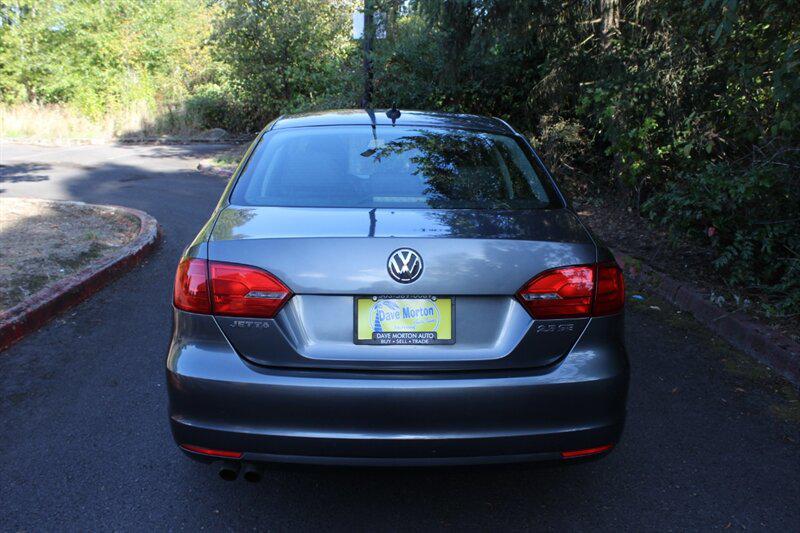 Volkswagen Jetta photo 8