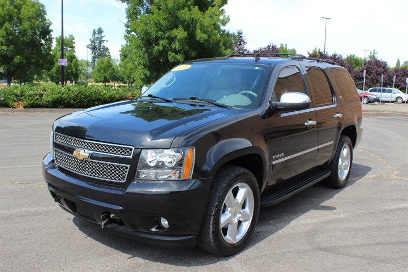 Chevrolet Tahoe photo 2