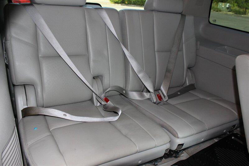 Chevrolet Tahoe photo 15