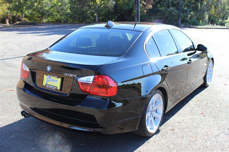 Photo 4 of this BMW 3 Series