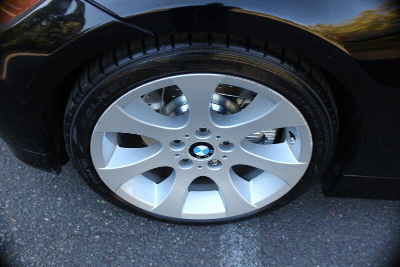 Photo 19 of this BMW 3 Series