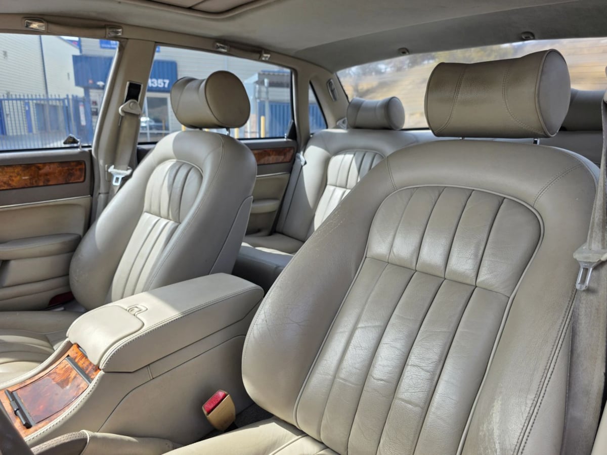 Photo 19 of this Jaguar XJ Series Sedan
