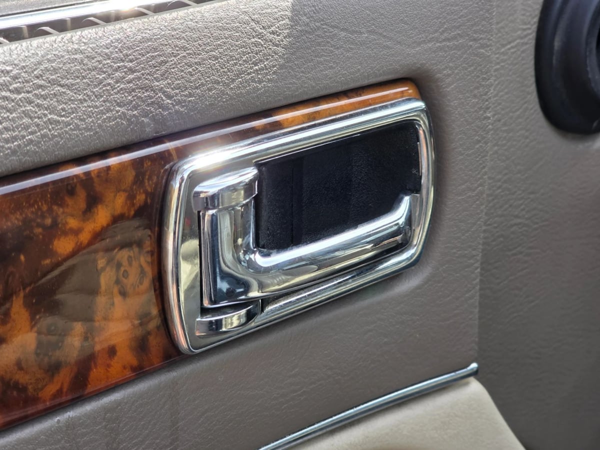 Photo 26 of this Jaguar XJ Series Sedan