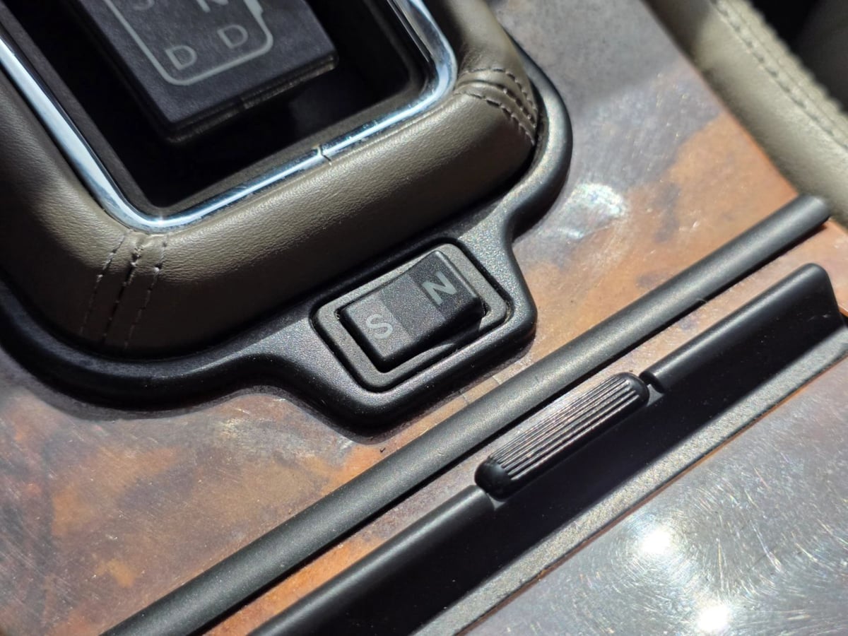 Photo 37 of this Jaguar XJ Series Sedan