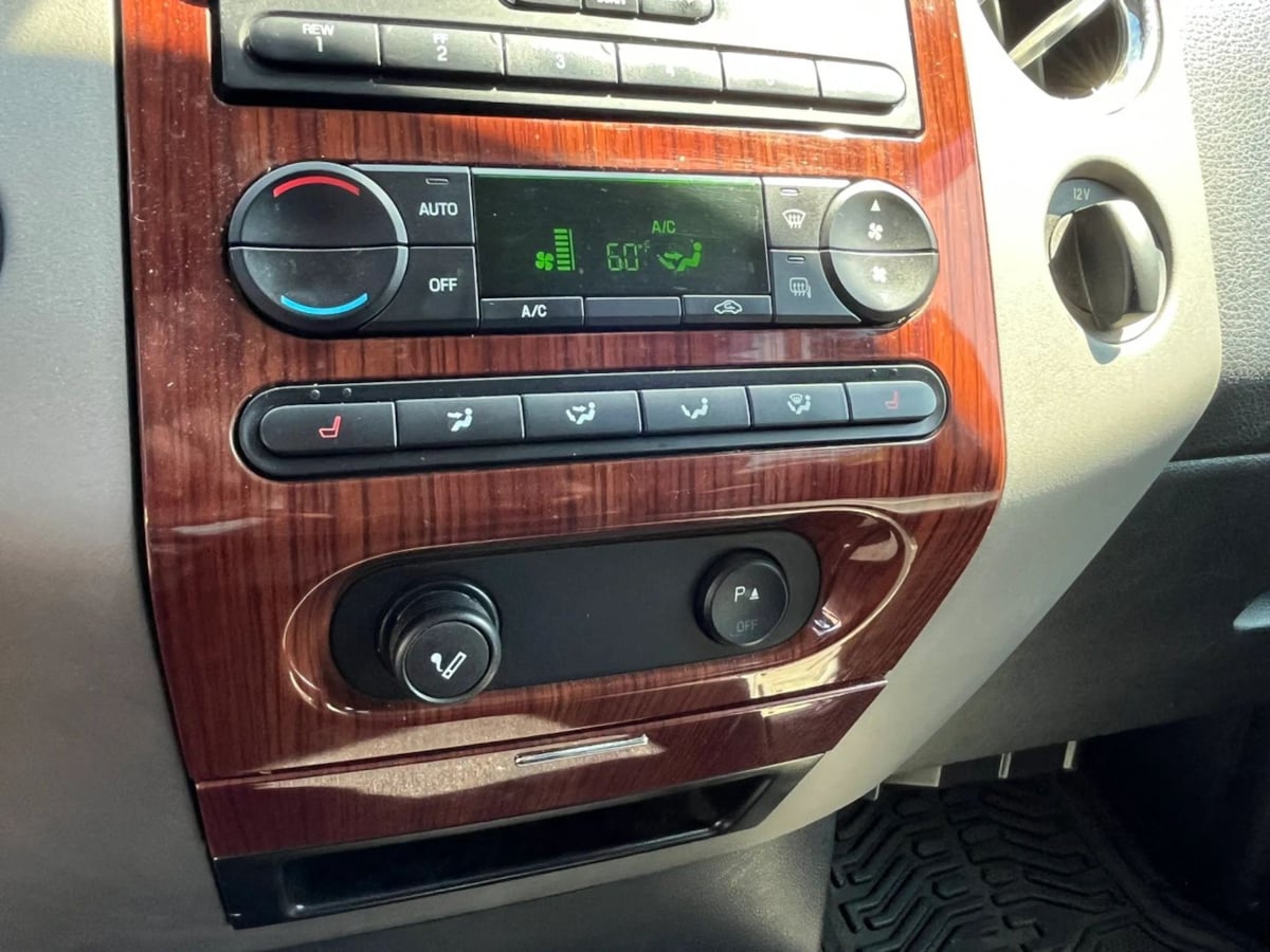 Photo 23 of this Ford F-150