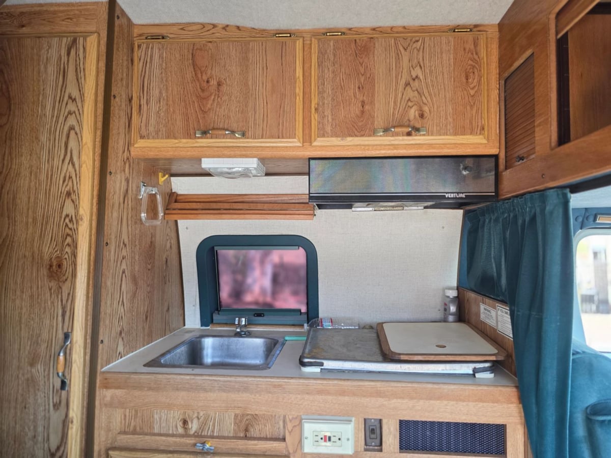 Photo 16 of this Dodge Ram Van