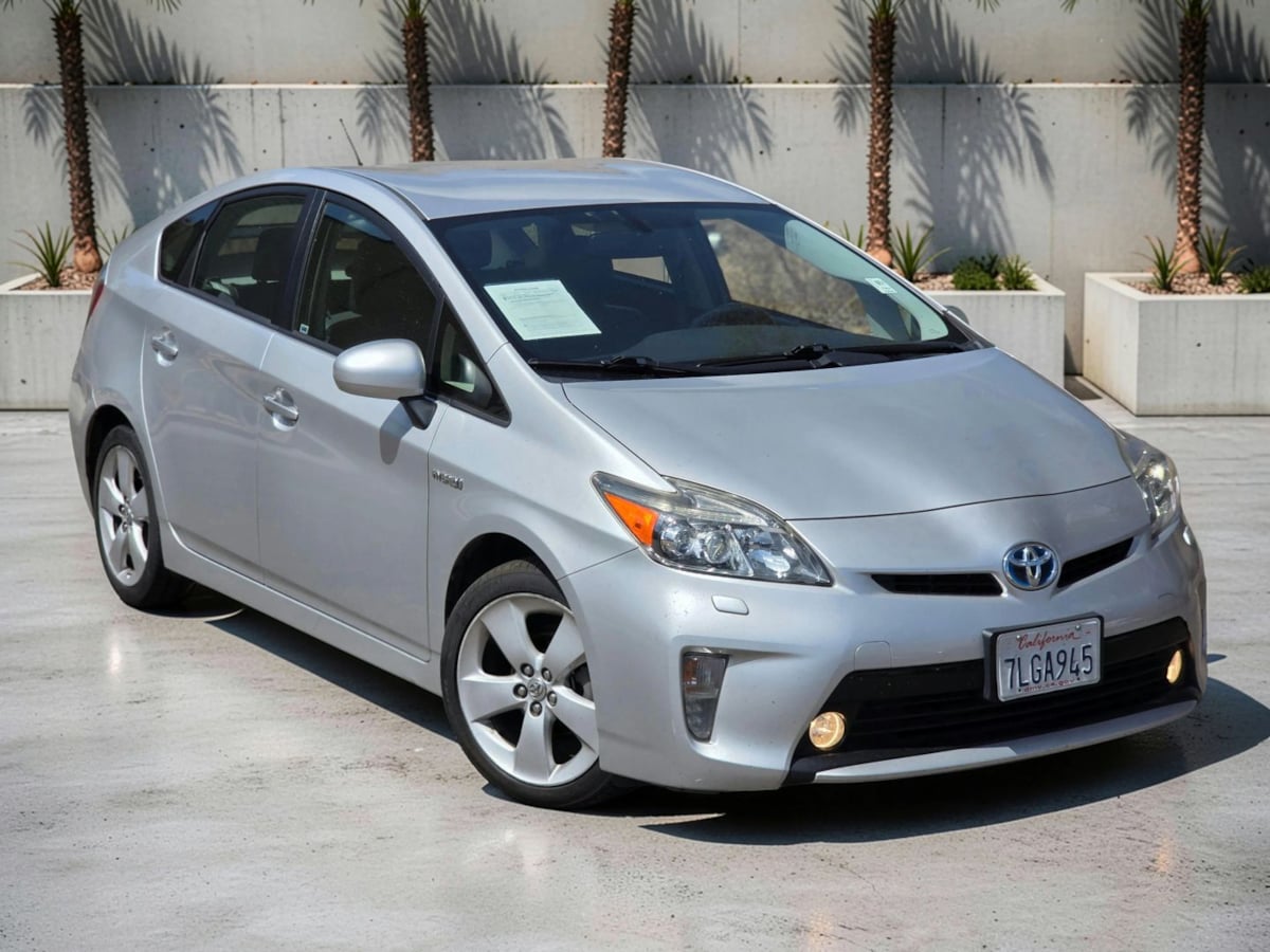 Photo 3 of this Toyota Prius
