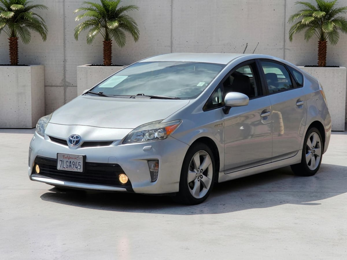 Photo 5 of this Toyota Prius