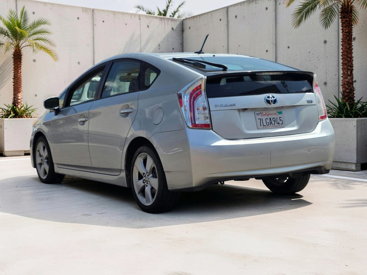 Photo 6 of this Toyota Prius