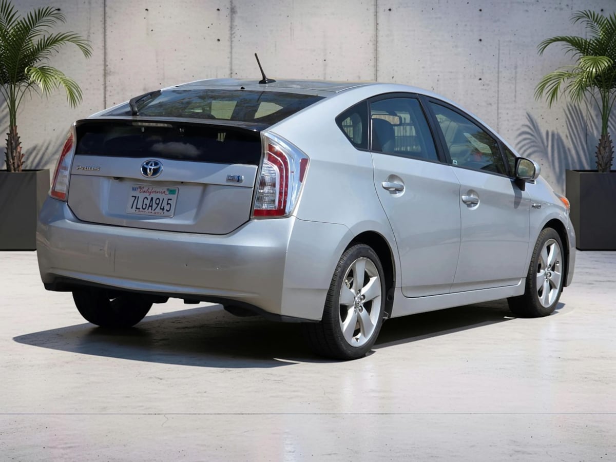 Photo 8 of this Toyota Prius