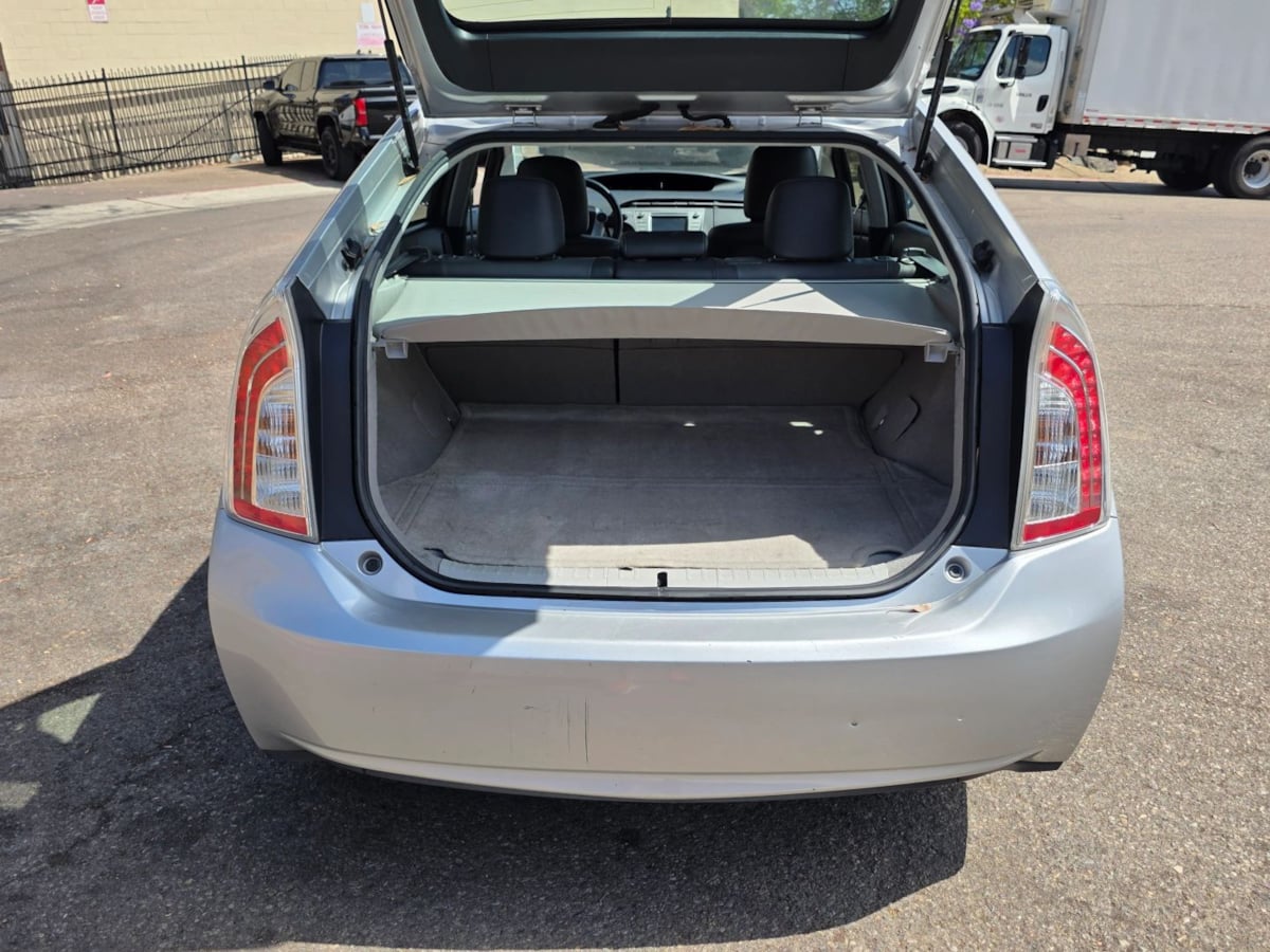 Photo 14 of this Toyota Prius