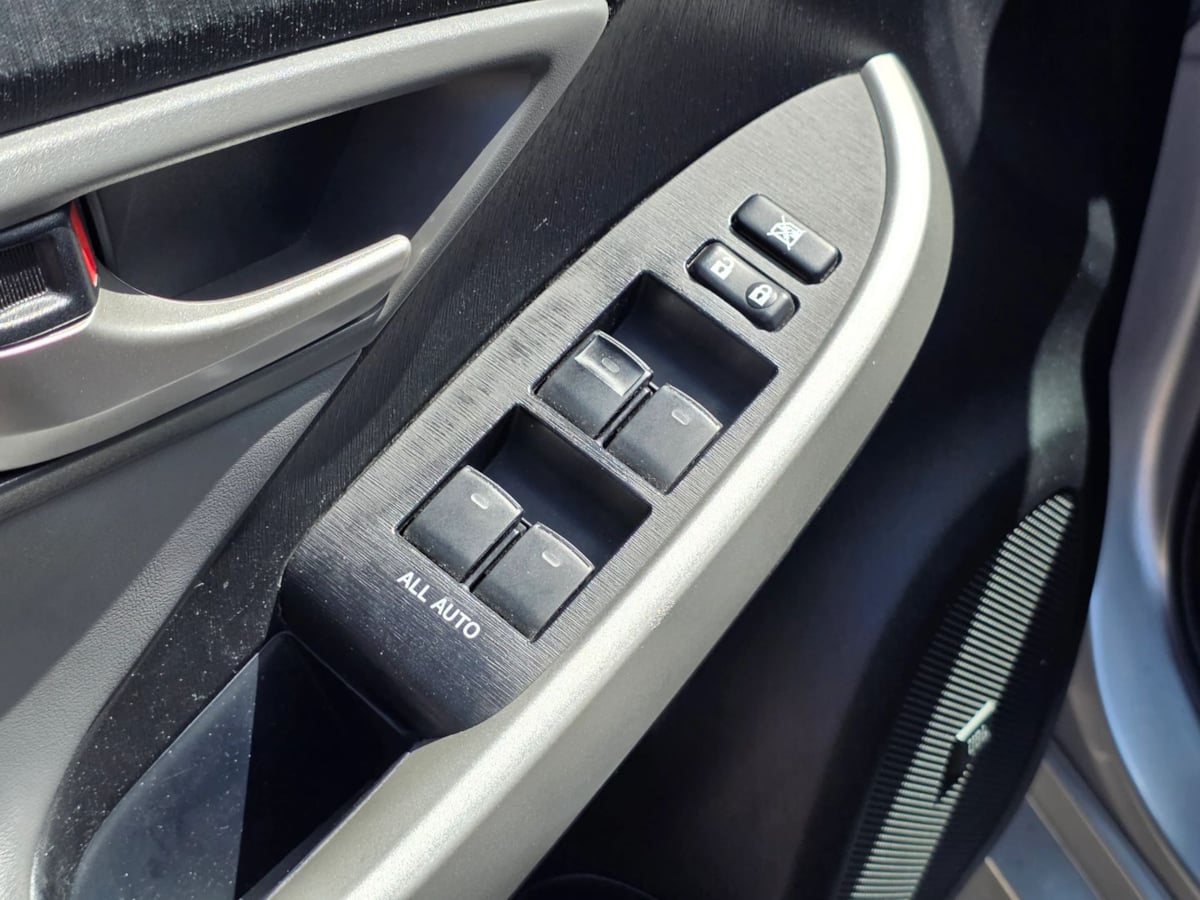 Photo 23 of this Toyota Prius