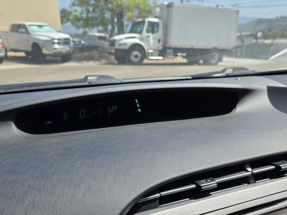 Photo 26 of this Toyota Prius