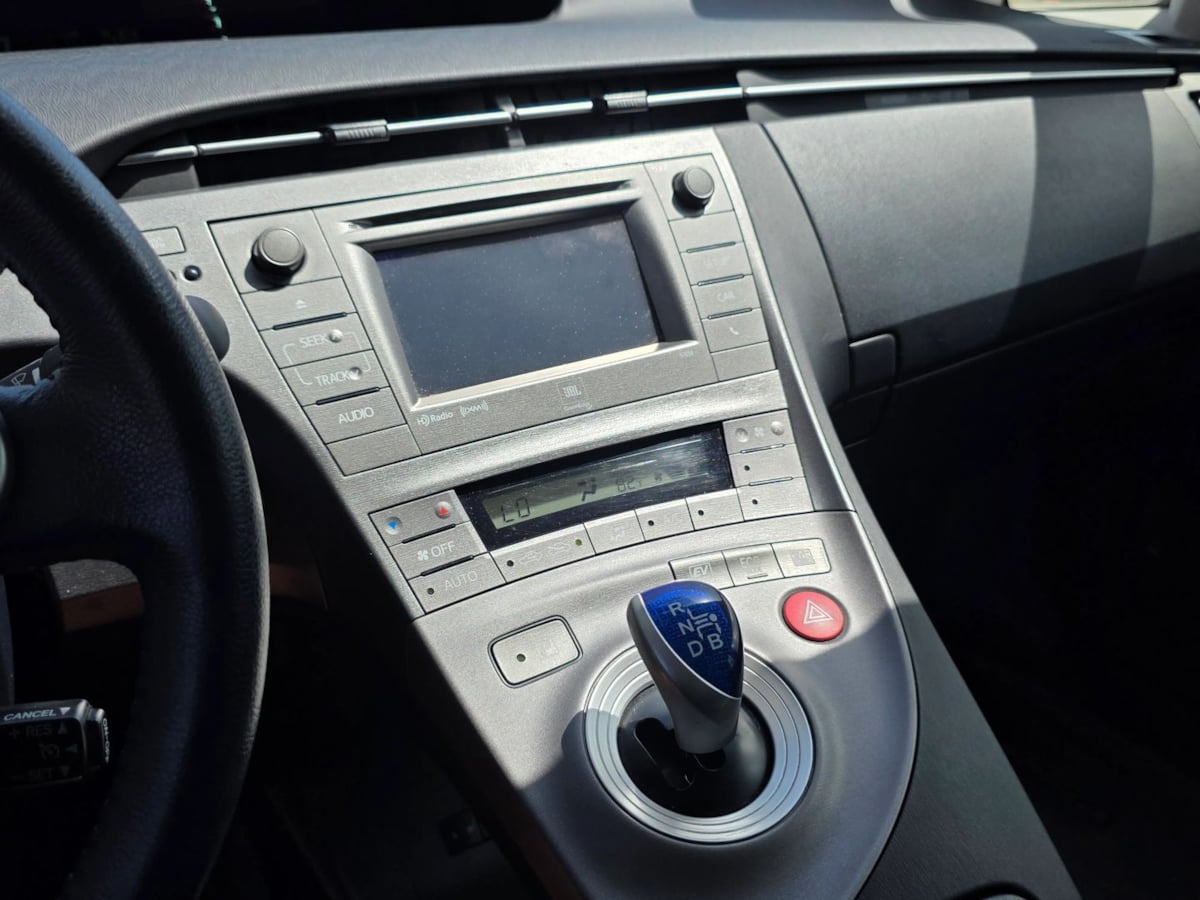 Photo 27 of this Toyota Prius