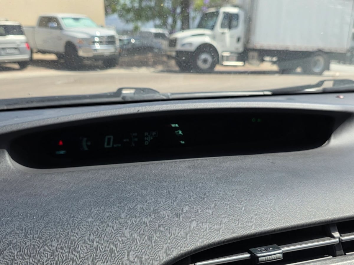 Photo 32 of this Toyota Prius