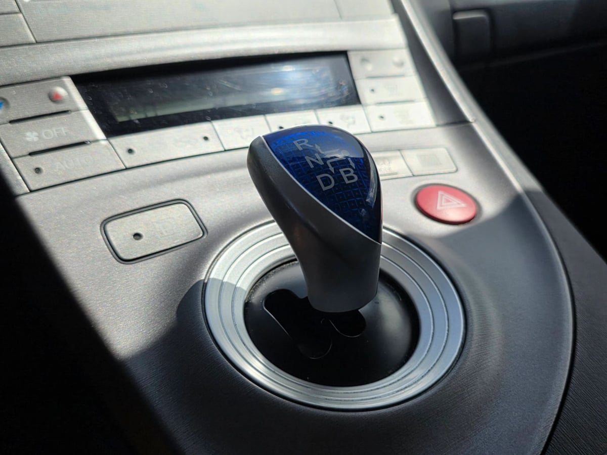 Photo 35 of this Toyota Prius