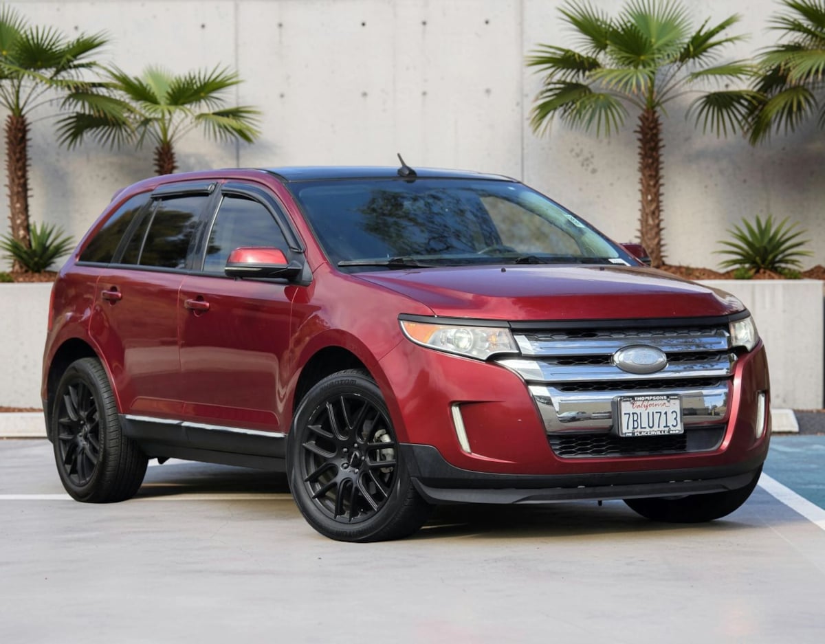Photo 2 of this Ford Edge