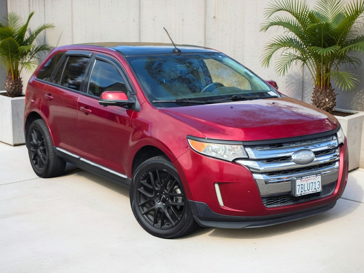 Photo 3 of this Ford Edge