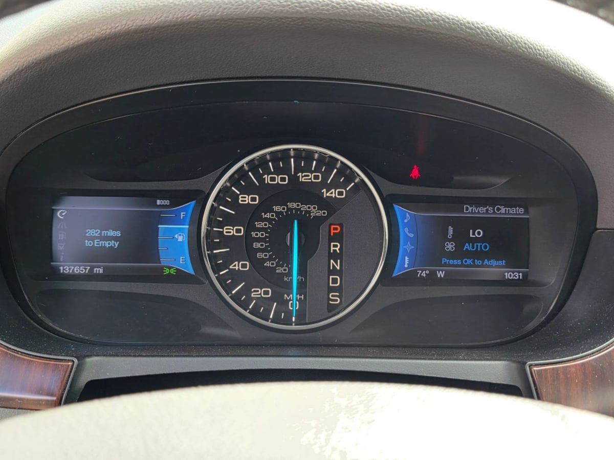Photo 26 of this Ford Edge
