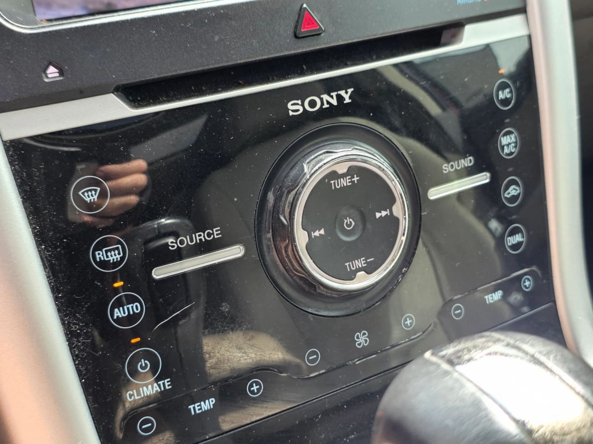Photo 36 of this Ford Edge