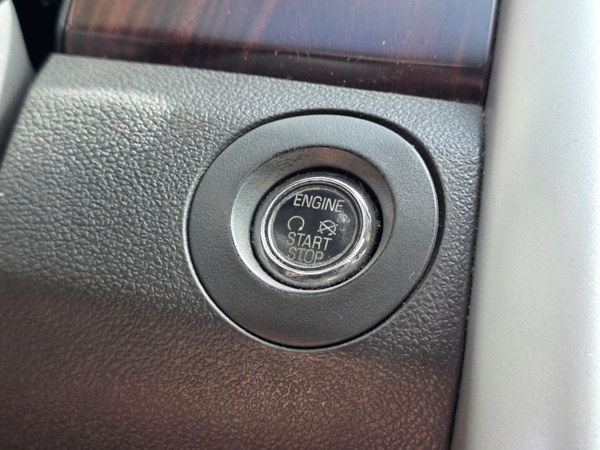 Photo 39 of this Ford Edge