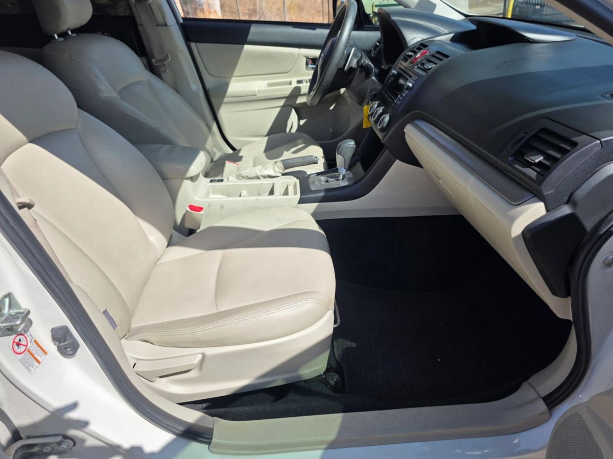 Photo 11 of this Subaru XV Crosstrek