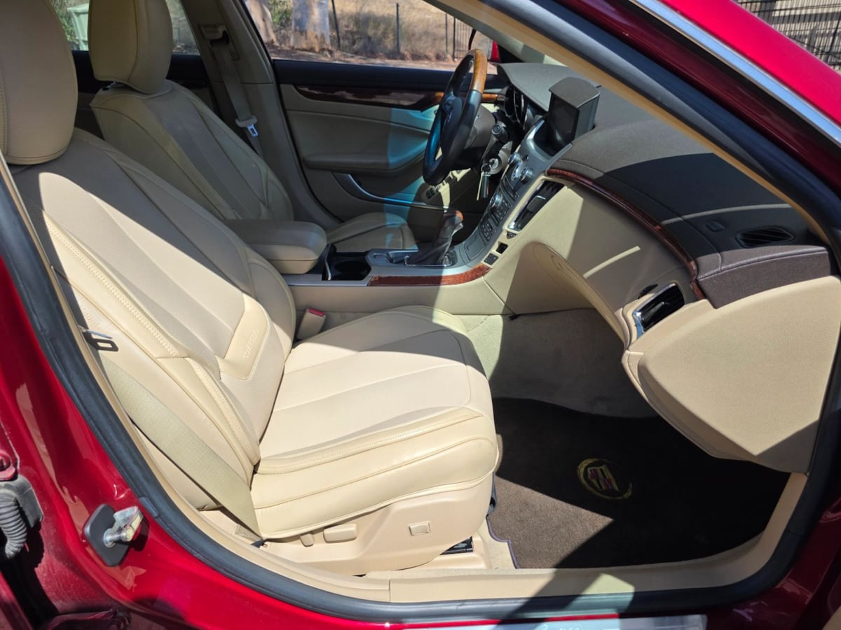 Photo 11 of this Cadillac CTS
