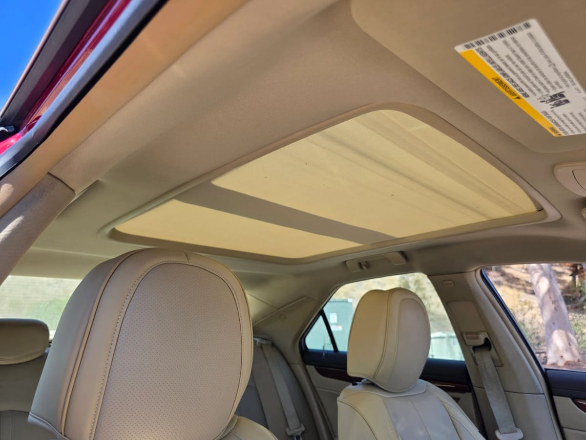 Photo 13 of this Cadillac CTS