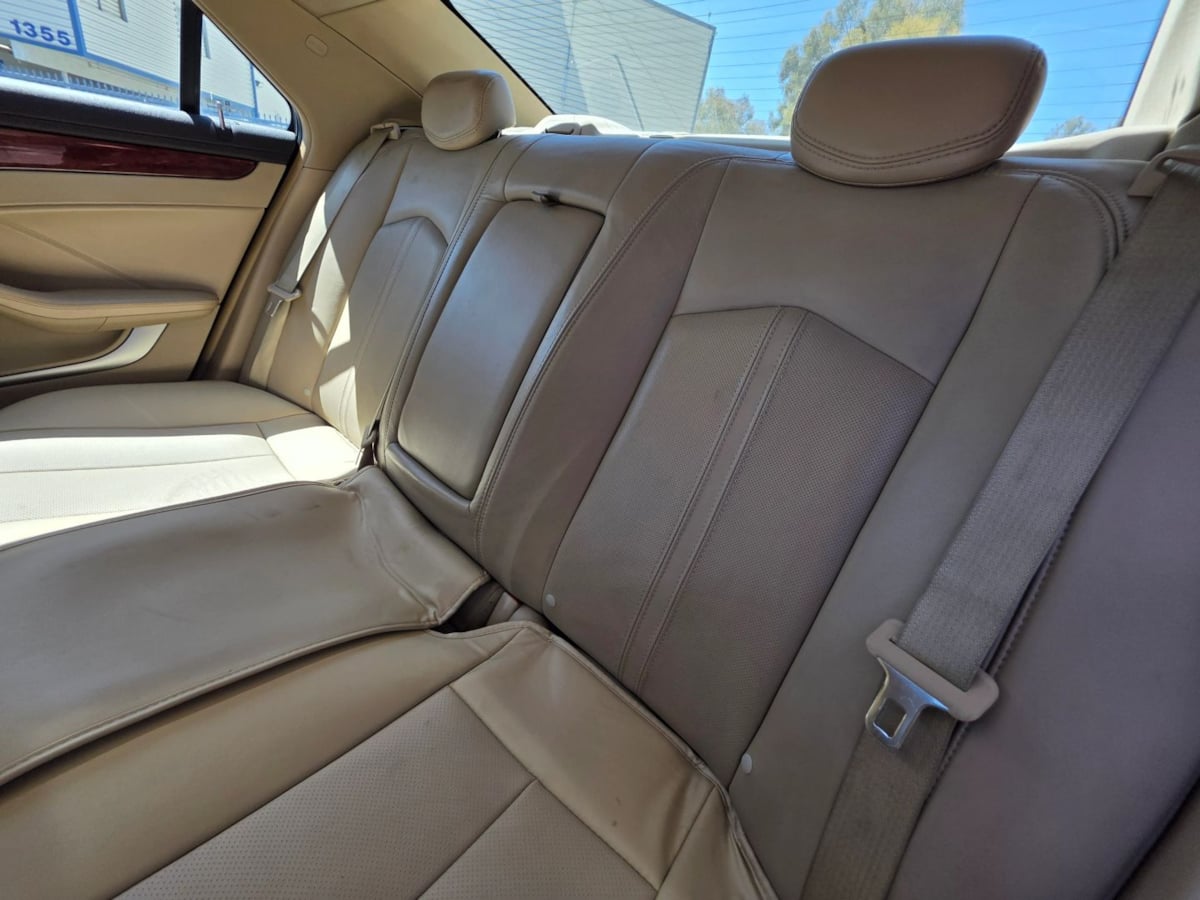 Photo 19 of this Cadillac CTS