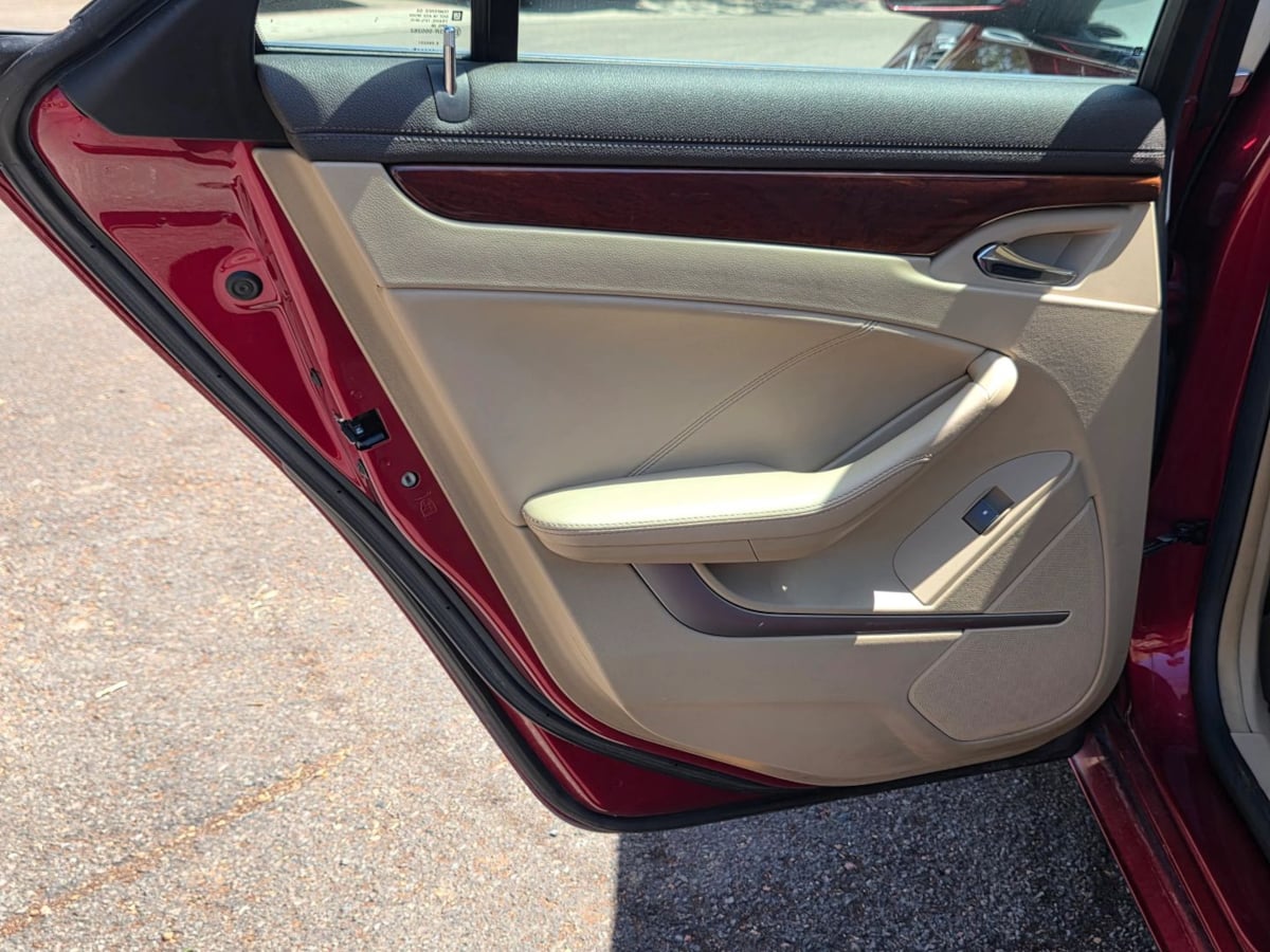 Photo 22 of this Cadillac CTS