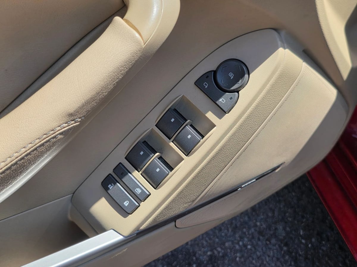 Photo 24 of this Cadillac CTS