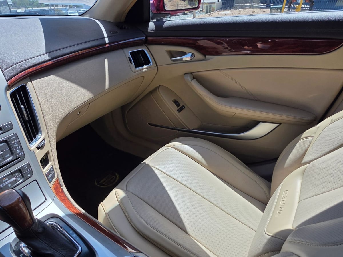 Photo 33 of this Cadillac CTS