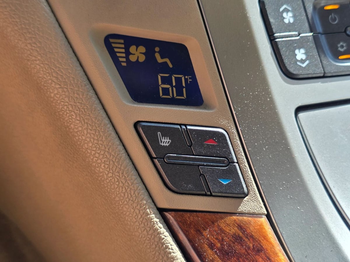 Photo 37 of this Cadillac CTS
