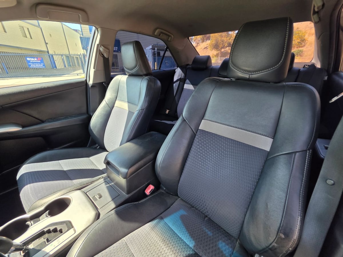 Photo 16 of this Toyota Camry