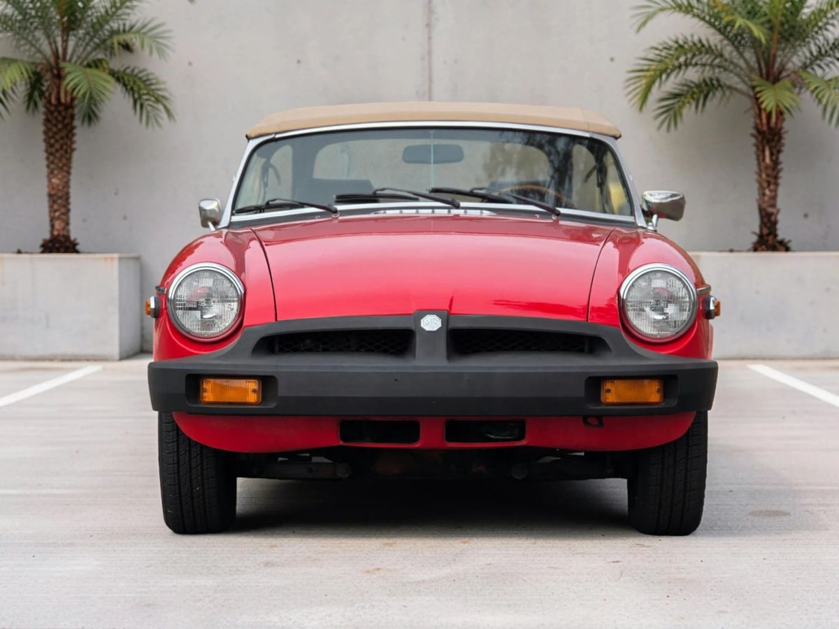 Photo 4 of this MG MGB