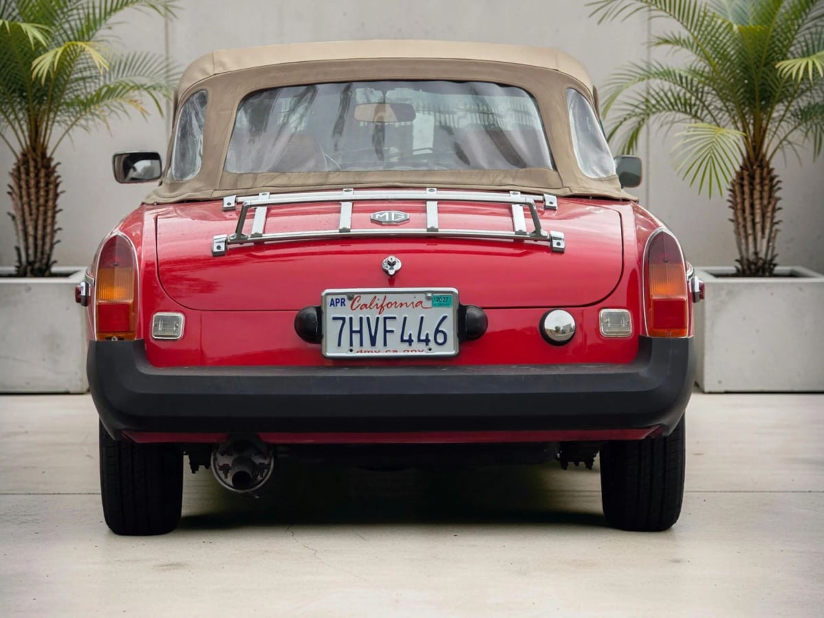 Photo 8 of this MG MGB